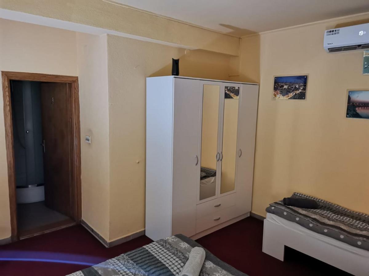Apartman Nik-Rom Bosanska Gradiska Exterior foto